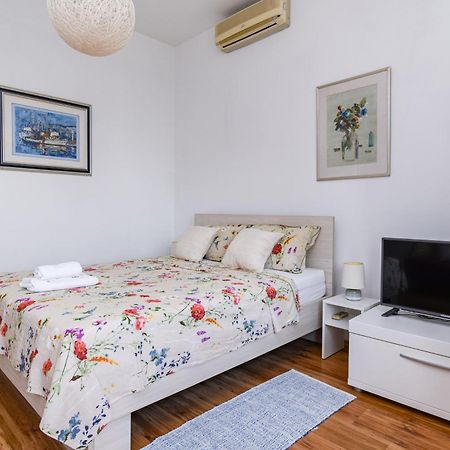 شقة Apartman Zara أوباتيا المظهر الخارجي الصورة